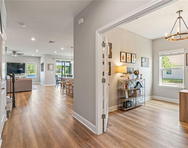 2443 Portico Street - Photo Thumbnail 6