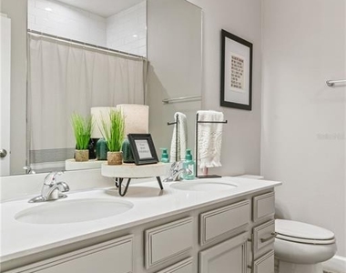 2443 Portico Street - Photo Thumbnail 3