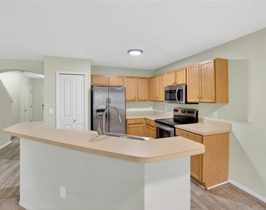 2605 Oleander Lakes Drive - Photo Thumbnail 14