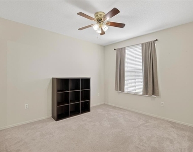 2605 Oleander Lakes Drive - Photo Thumbnail 42