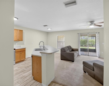 2605 Oleander Lakes Drive - Photo Thumbnail 5