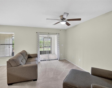 2605 Oleander Lakes Drive - Photo Thumbnail 16