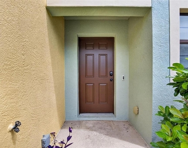 2605 Oleander Lakes Drive - Photo Thumbnail 56