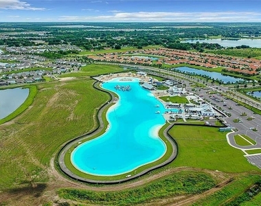 17016 Oval Rum Drive - Photo Thumbnail 4
