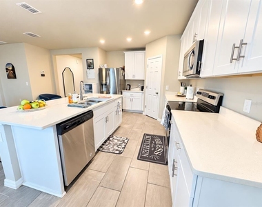 3012 Cassidy Lane - Photo Thumbnail 27