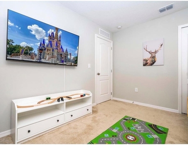 4764 Coral Castle Dr - Photo Thumbnail 24
