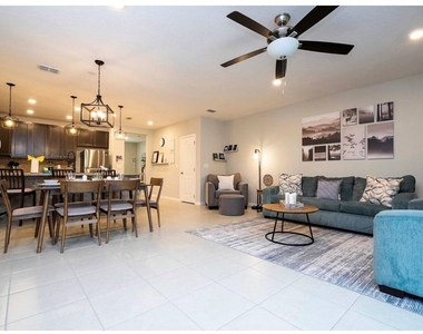 4764 Coral Castle Dr - Photo Thumbnail 14