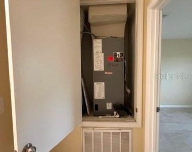 3021 Salford Street - Photo Thumbnail 34
