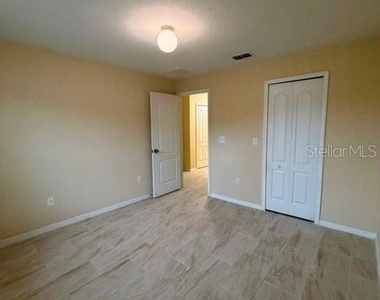 3021 Salford Street - Photo Thumbnail 33