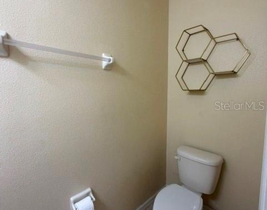 3021 Salford Street - Photo Thumbnail 11