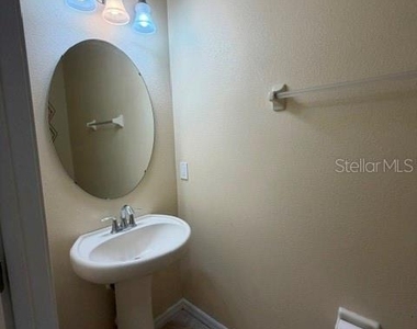 3021 Salford Street - Photo Thumbnail 10