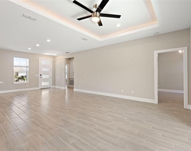 302 Elderberry Court - Photo Thumbnail 7