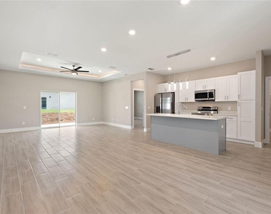 302 Elderberry Court - Photo Thumbnail 9