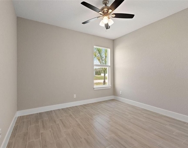 302 Elderberry Court - Photo Thumbnail 20