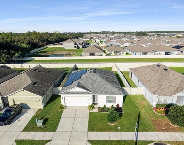 409 Corso Loop - Photo Thumbnail 1
