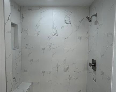 15203 Se 62nd Avenue - Photo Thumbnail 8