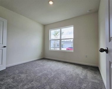 1012 Champion Ridge Drive - Photo Thumbnail 13