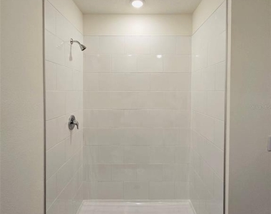 1012 Champion Ridge Drive - Photo Thumbnail 11