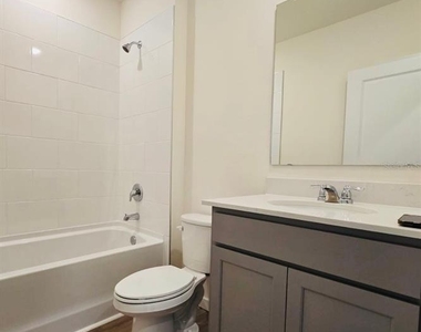 1012 Champion Ridge Drive - Photo Thumbnail 14