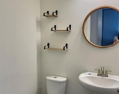 9469 Meadow Hunt Way - Photo Thumbnail 6