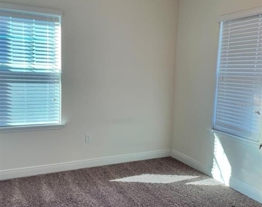 9469 Meadow Hunt Way - Photo Thumbnail 7