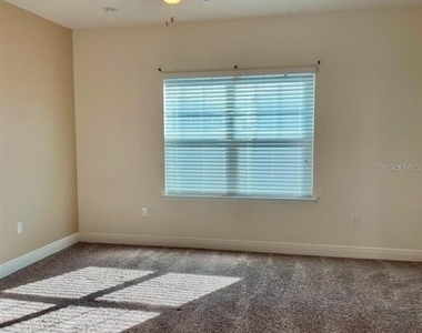 9469 Meadow Hunt Way - Photo Thumbnail 11