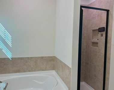 9469 Meadow Hunt Way - Photo Thumbnail 14