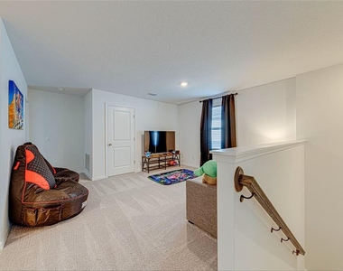 2374 Lancashire Street - Photo Thumbnail 15