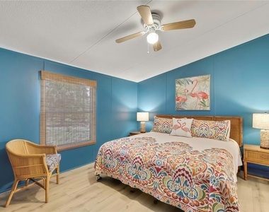 6388 W Oaklawn Street - Photo Thumbnail 12
