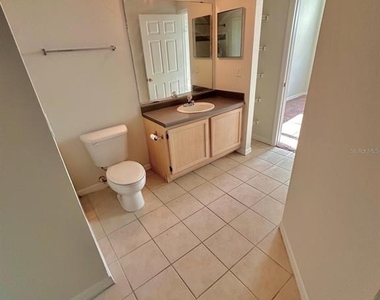 3250 Corona Village Way - Photo Thumbnail 17