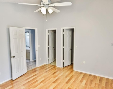 1098 Sugarberry Trail - Photo Thumbnail 6