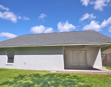1098 Sugarberry Trail - Photo Thumbnail 9