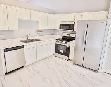 1098 Sugarberry Trail - Photo Thumbnail 2