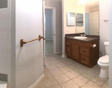 6627 Queens Borough Avenue - Photo Thumbnail 15
