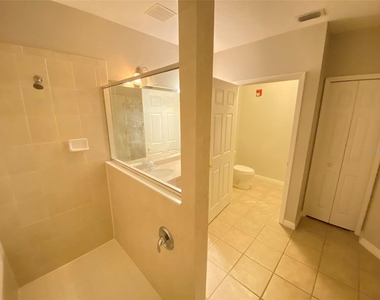 9416 Myrtle Creek Lane - Photo Thumbnail 17