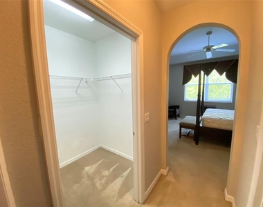 9416 Myrtle Creek Lane - Photo Thumbnail 16