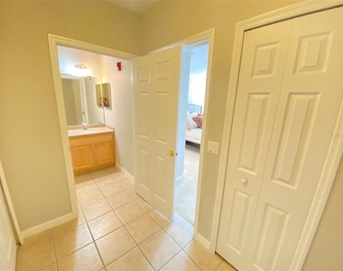 9416 Myrtle Creek Lane - Photo Thumbnail 20