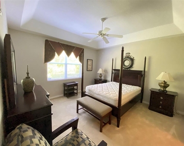 9416 Myrtle Creek Lane - Photo Thumbnail 13