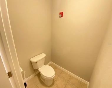 9416 Myrtle Creek Lane - Photo Thumbnail 18