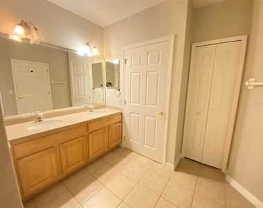 9416 Myrtle Creek Lane - Photo Thumbnail 19