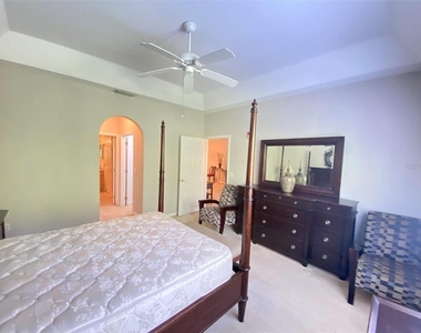 9416 Myrtle Creek Lane - Photo Thumbnail 14