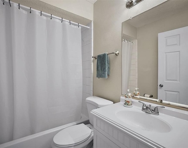 1020 High Ridge Ct - Photo Thumbnail 28