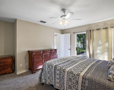 1020 High Ridge Ct - Photo Thumbnail 22