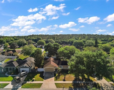 1020 High Ridge Ct - Photo Thumbnail 2