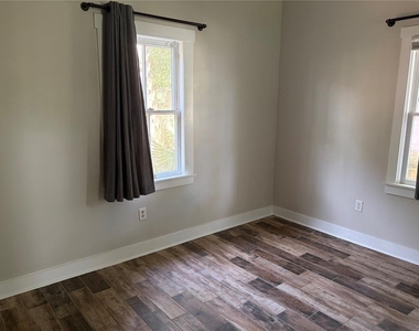 1577 7th Street - Photo Thumbnail 8