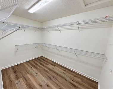 4871 Winterhaven Drive - Photo Thumbnail 13