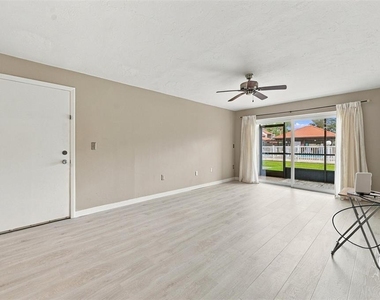 3265 Beneva Road - Photo Thumbnail 2