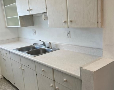 2955 Beneva Road - Photo Thumbnail 11