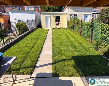 1120 S 10th Street - Photo Thumbnail 2