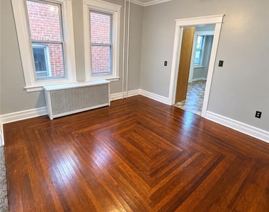 1120 S 10th Street - Photo Thumbnail 6